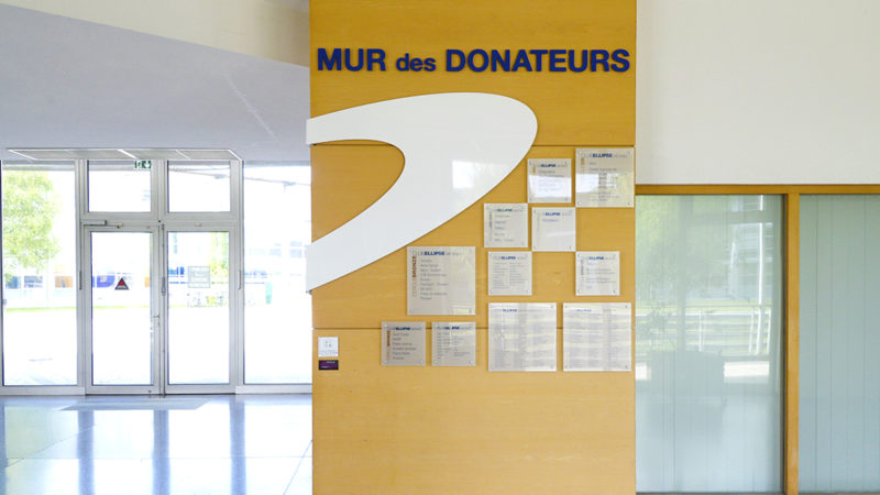 Le mur des donateurs de la Fondation UTT